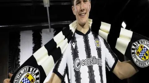 歐文：感謝與兄弟共度艱難奮戰的時刻，堅持不懈的我們永不放棄