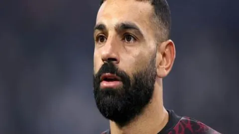 “廖力生从广州队转会至成都蓉城担任中场”